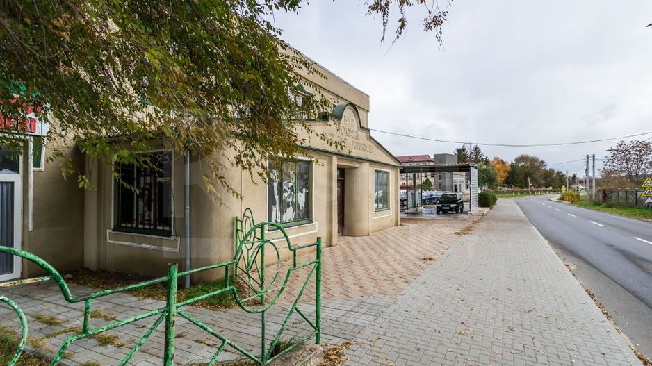 Vânzare spațiu comercial, 356 mp, strada Ștefan cel Mare, satul Mireni - Poză 6