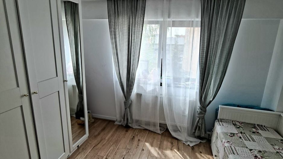 Închiriez apartament 3 camere – zonă Calea Călărași – bloc nou, terasă - Poză 6