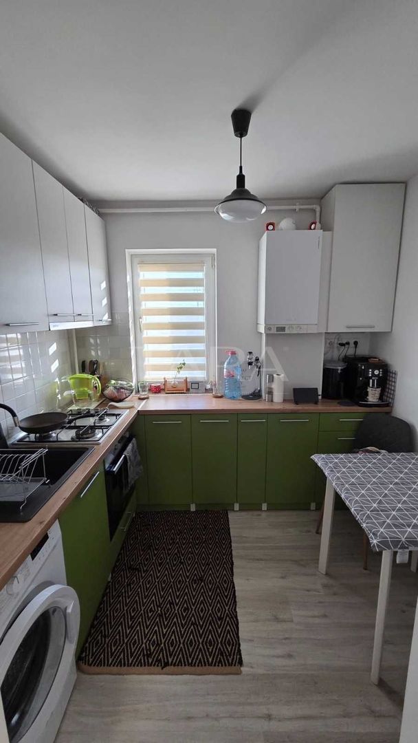 Apartament cu 2 camere decomandate, renovat, balcon închis, Gruia. - Poză 2