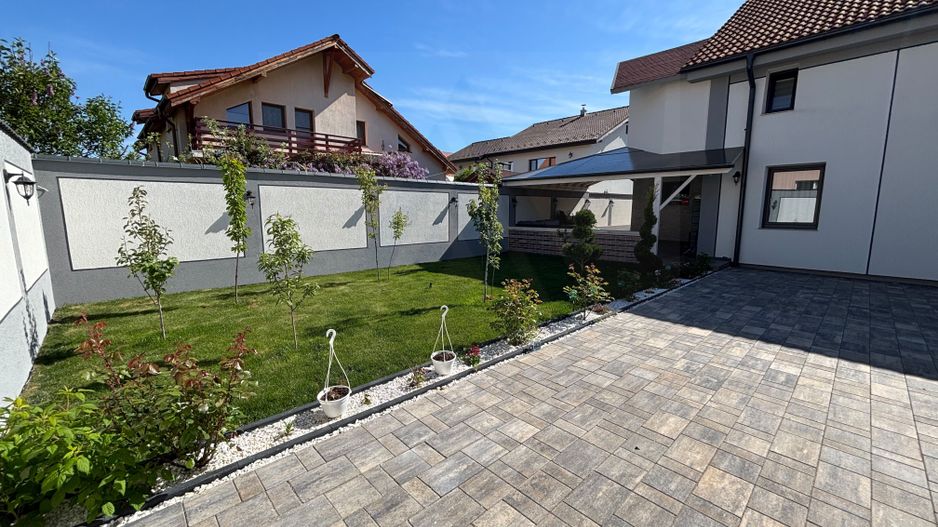 Casa individuala ultrafinisata 200 mp utili si teren 462 mp  Selimbar - Poză 3