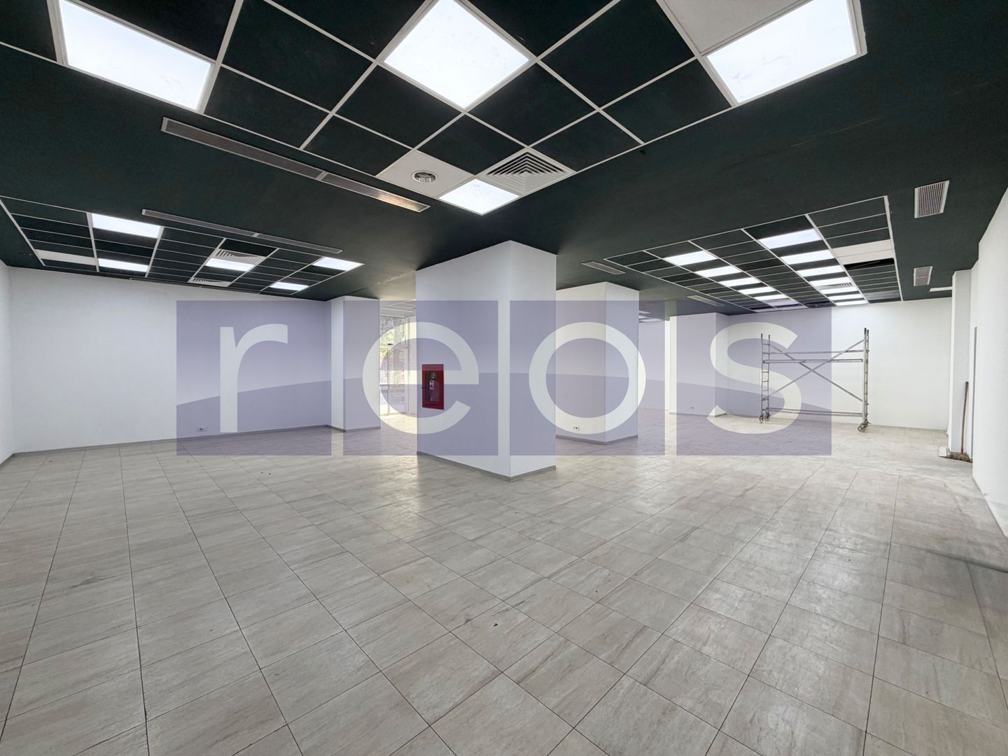 ÎNCHIRIERE SPATIU COMERCIAL | 250 MP | ZONA CENTRALA | PIAȚA  VICTORIEI - Poză 2