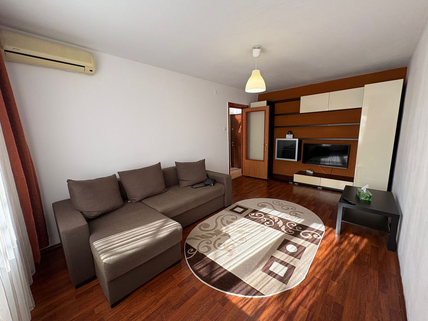 AP. 2 CAMERE P-TA SUDULUI, BUCATARIE INCHISA, MOBILAT, METROU 6 MINUTE - Poză 1