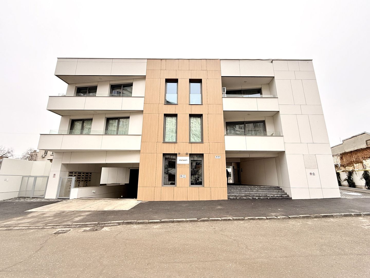 Unirii bloc Boutique apartament 3 camere si curte 207 mp 2025 Tribunal - Poză 12