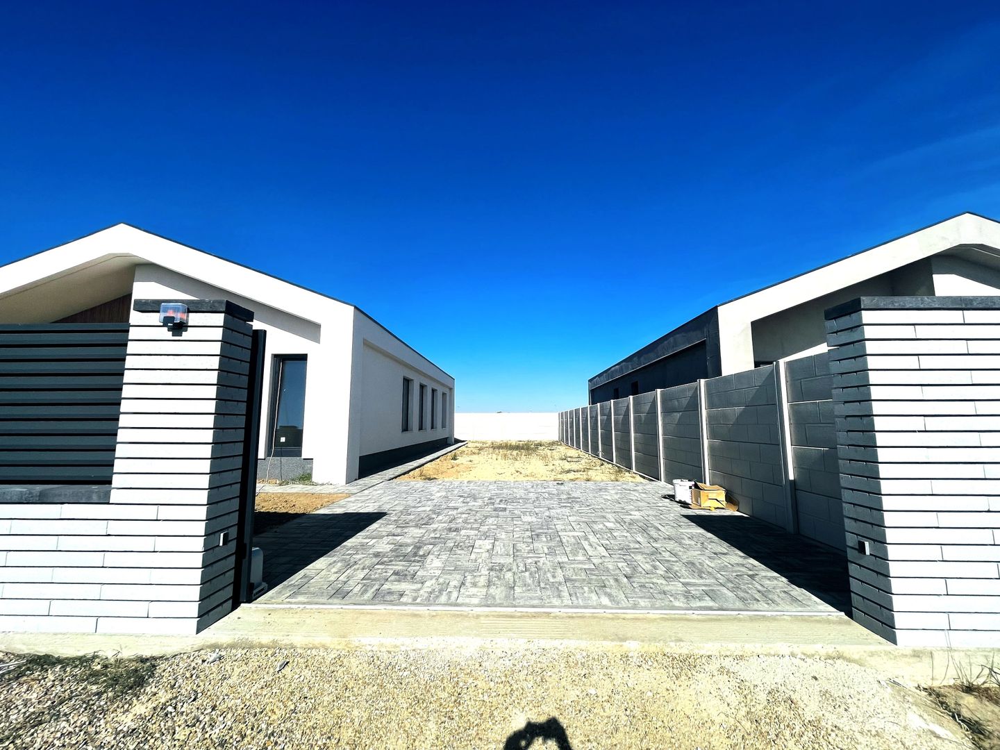 Casă Modernă Tip Scandinav, 3 Dormitoare, Teren 500 m - Poză 4