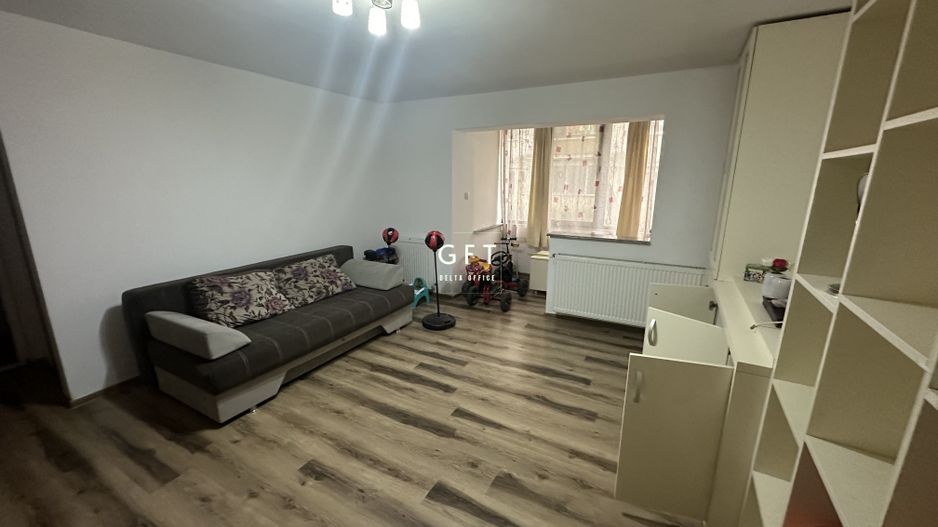 Apartament 2 camere de vanzare, zona Lama - Poză 5