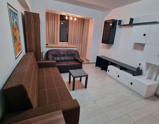 Apartament 70 mp renovat | Rond Kogălniceanu – Cişmigiu | Bloc fără risc | - Poză 1