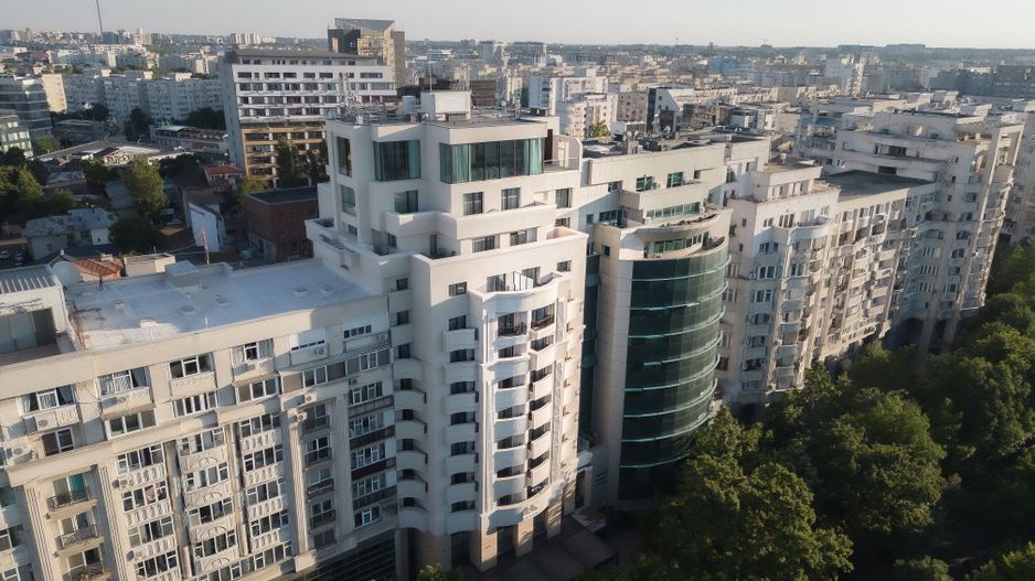 Aparthotel building Unirii B+GF+E+11 floors with 51 apartments, restaurant and SPA - Poză 2