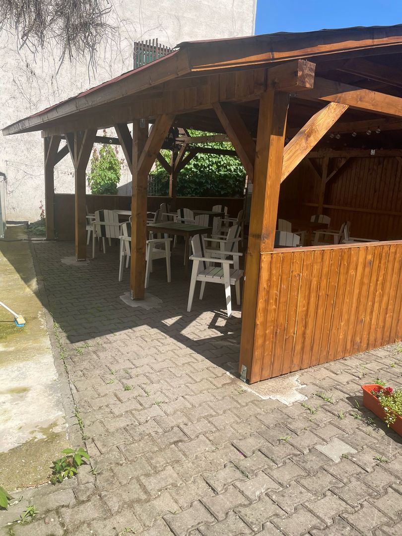 CASA cu 2 imobile în zona centrala - Poză 6