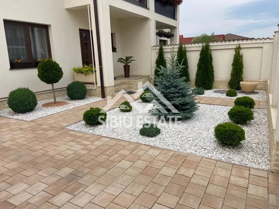 Duplex elegant, gata de mutare – finisaje premium, curte amenajată - Poză 12