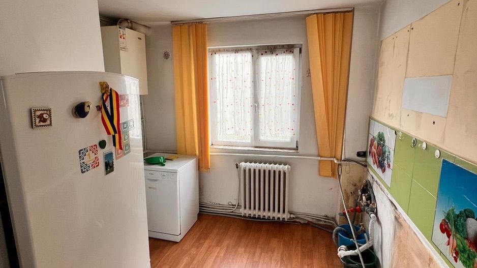 Apartament - 4 camere - Manastur , Cluj-Napoca - Poză 2
