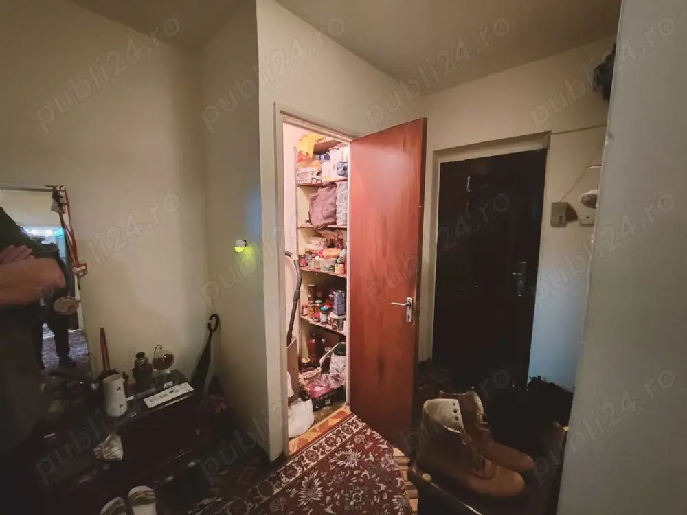 Apartament 2 camere de vânzare - Necesită renovare - Zona Ghita Șerban - Poză 5