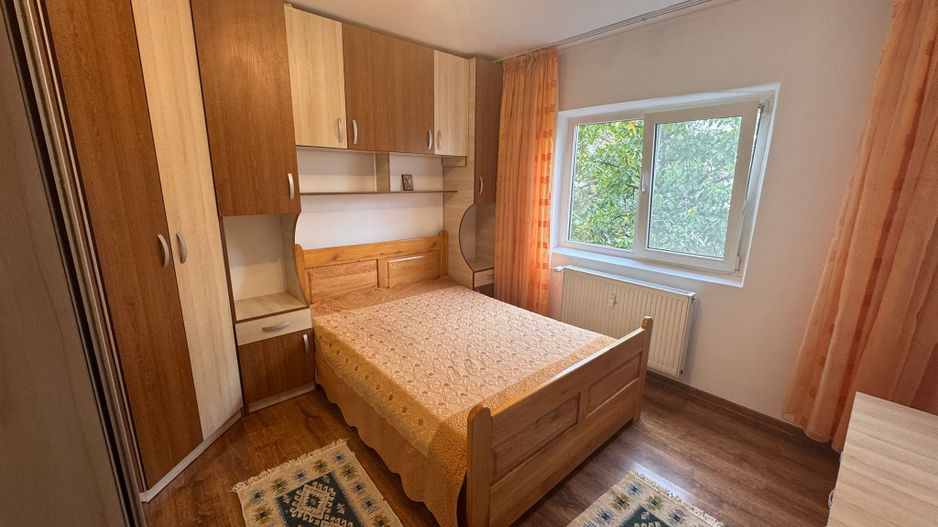 13 Septembrie 3 camere Sebastian 3/8 73mp - Poză 1