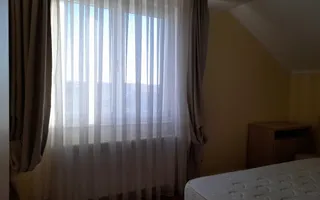 Casa cu 3 dormitoare, centrala gaz, in Cartierul Grigorescu, Oradea - Poză 12
