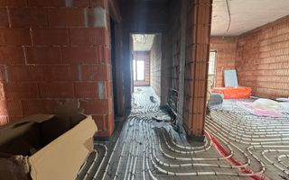 3 camere | 83 mp | Gradina proprie 50 mp | Bloc nou | dressing | 2 bai - Poză 9