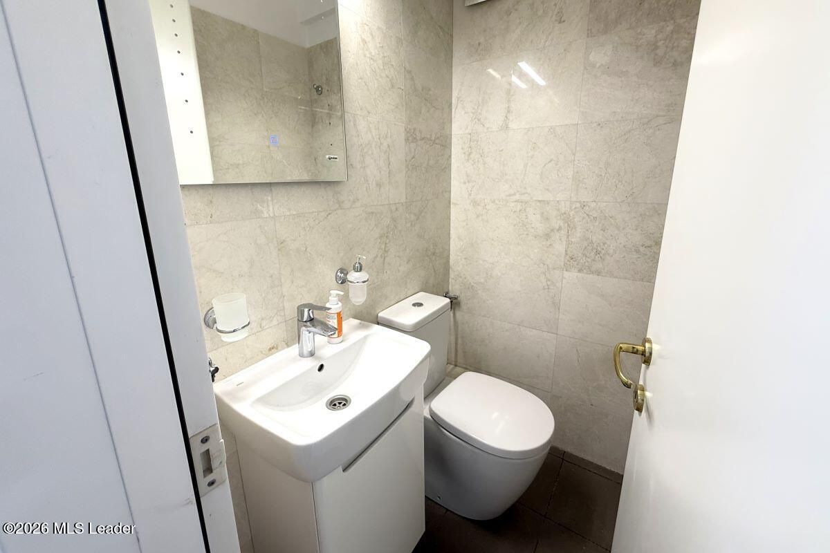 Polona - Duplex 256 mpu, 6 camere, etaje 6+7, panorama, terase 52 mp - Poză 37