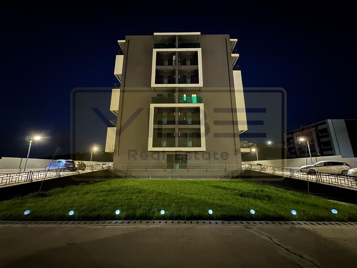 Apartament 1 camera cu parcare Bucium Mega Image - Poză 23