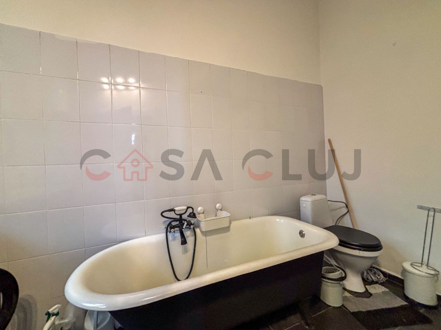 Studio langa Parcul Feroviarilor cu gradina proprie - Poză 7