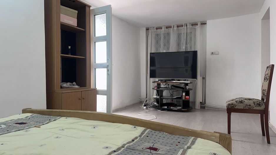 Vanzare casă P+1E cu garaj, beci și 653 mp teren-Valea Voievozilor - Poză 9