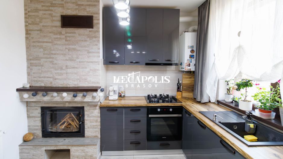 Casă spațioasă 4 dormitoare Sânpetru, 500 mp teren, mobilată complet - Poză 1