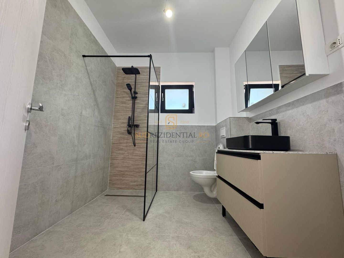 Vila Tip Duplex, mutare imediată, teren 209 mp, comision zero. - Poză 16