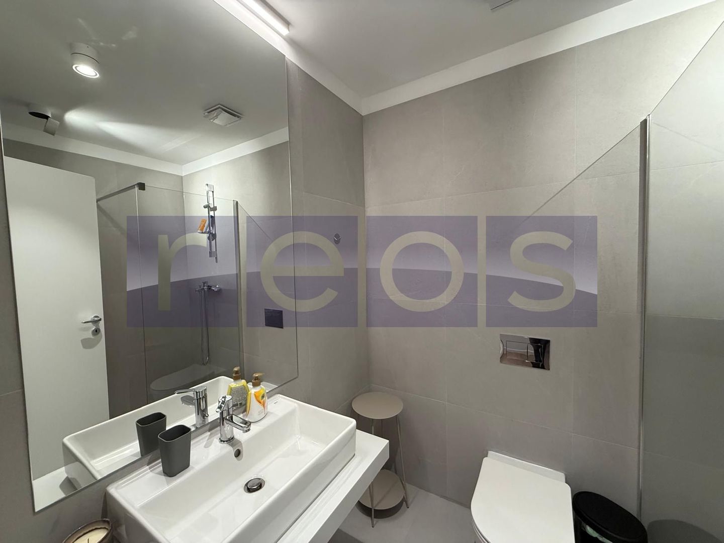 INCHIRIERE 4 CAMERE | ONE NORTH LOFT | MOBILAT SI UTILAT LUX | LOC PARCARE | - Poză 42