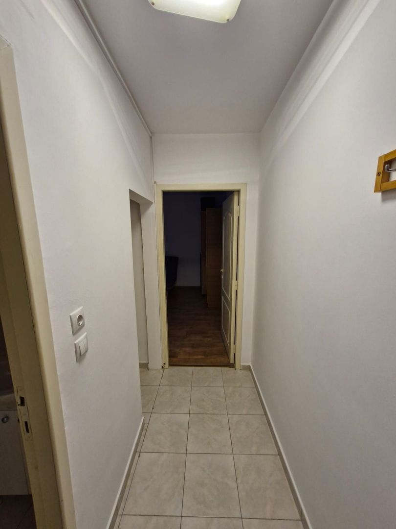 GARSONIERA GARA DE EST, BUCATARIE INCHISA, BLOC REABILITAT, CURAT - Poză 9