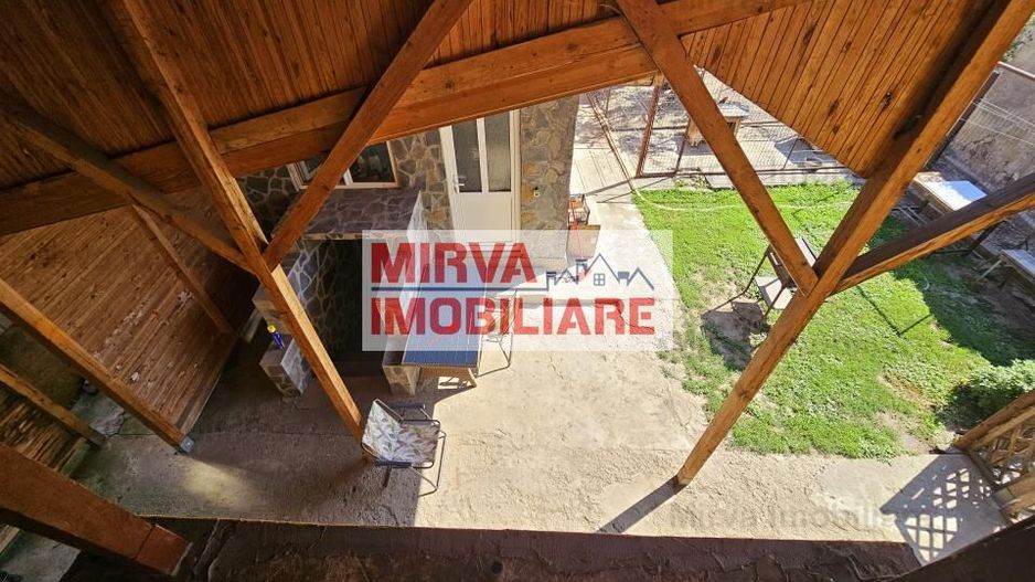 Vanzare vila 6 camere + spatiu comercial, mobilata si utilata, in Blejoi - Poză 48