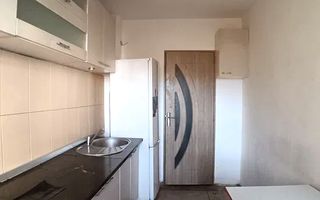 Apartament cu trei camere, zona Racadau 77 mp , etaj intermediar - Poză 4