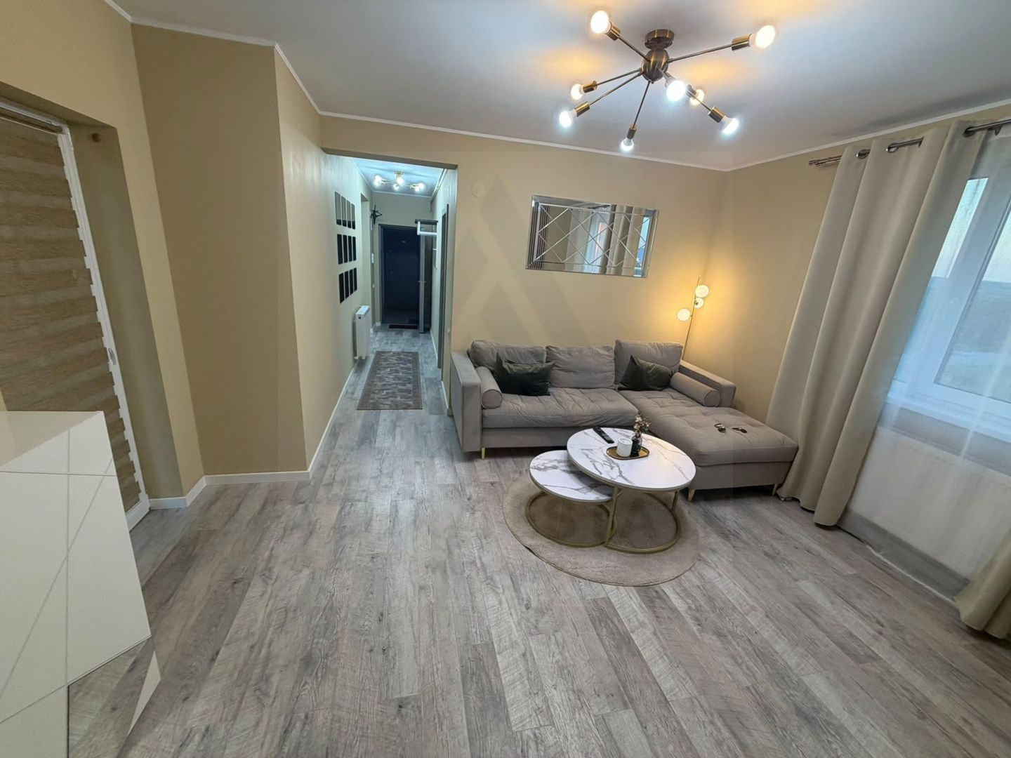 Apartament Premium 3 camere parcare privata etaj 2 Calea Surii Mici - Poză 2