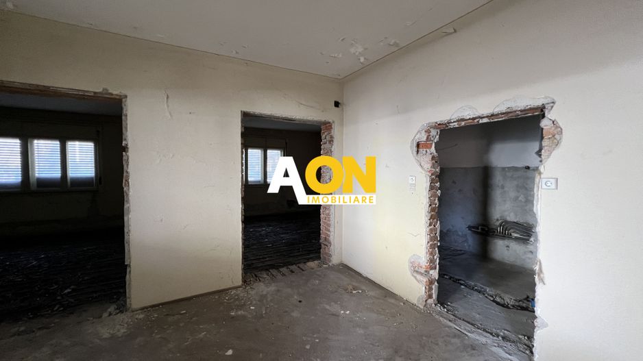 Casa de vanzare pretabila birouri/salon/spatiu comercial, 748MP - Poză 6