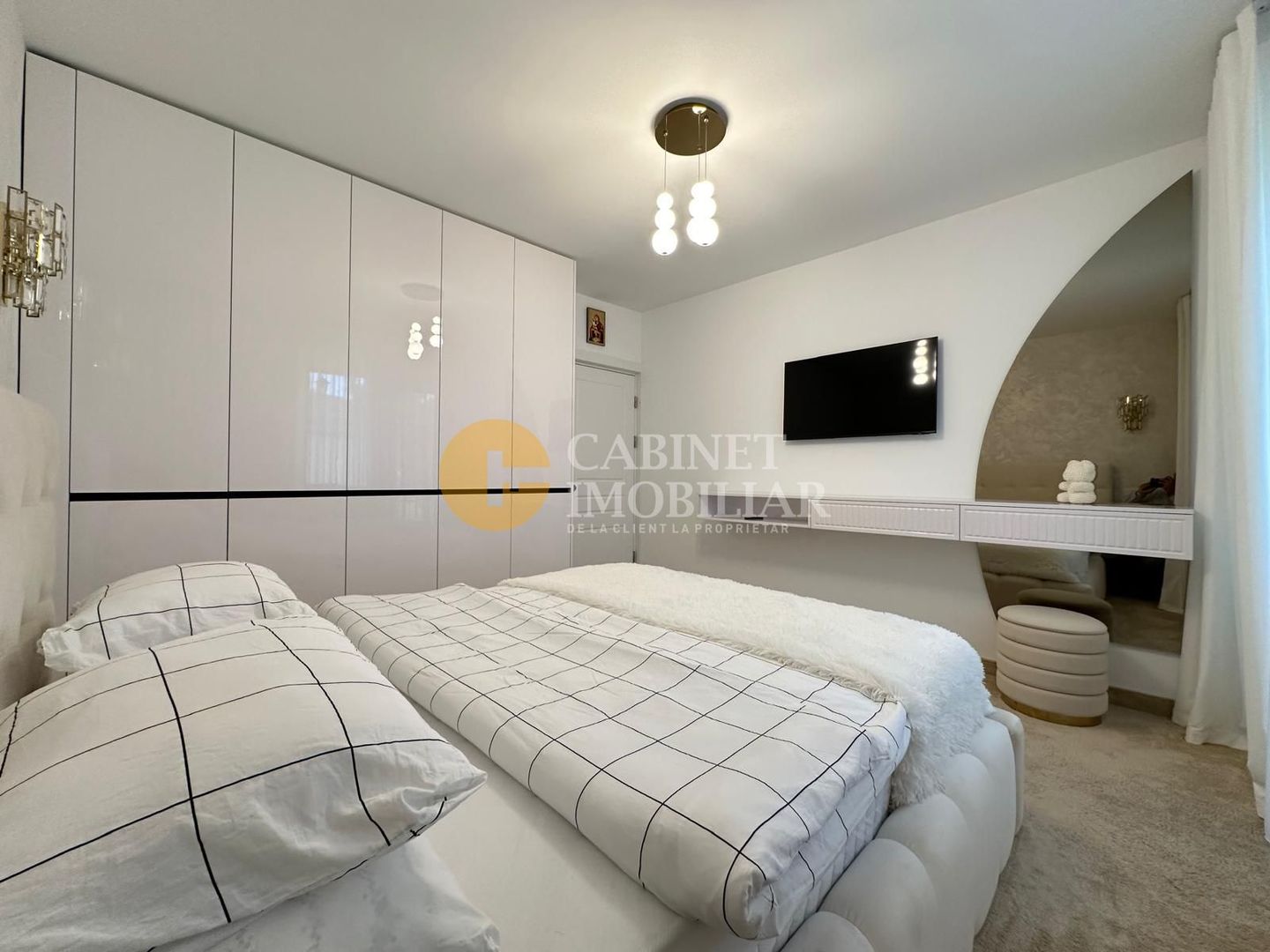 APARTAMENT 2 CAMERE - 122mp CU TERASA SI GRADINA - VALEA LUPULUI - Poză 5