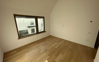 Casa cu 4 camere - Dumbarvita - Poză 13