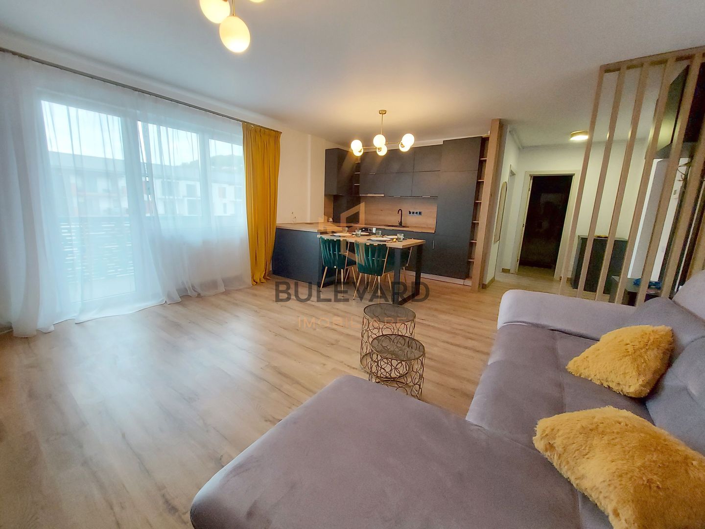 Apartament modern cu 2 camere + garaj subteran! - Poză 1