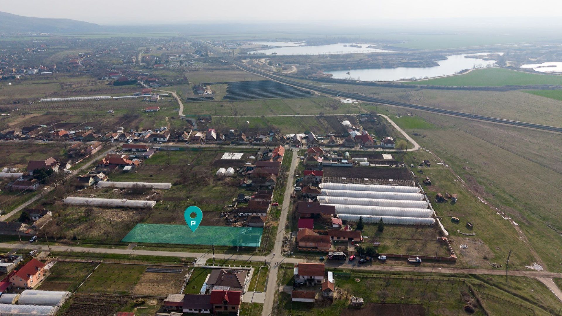 Teren 1.570 mp + casă din cărămidă–zonă liniștită - Poză 4