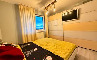 De vanzare apartament cu 2 camere pe strada Mos Ion Roata ! - Poză 3