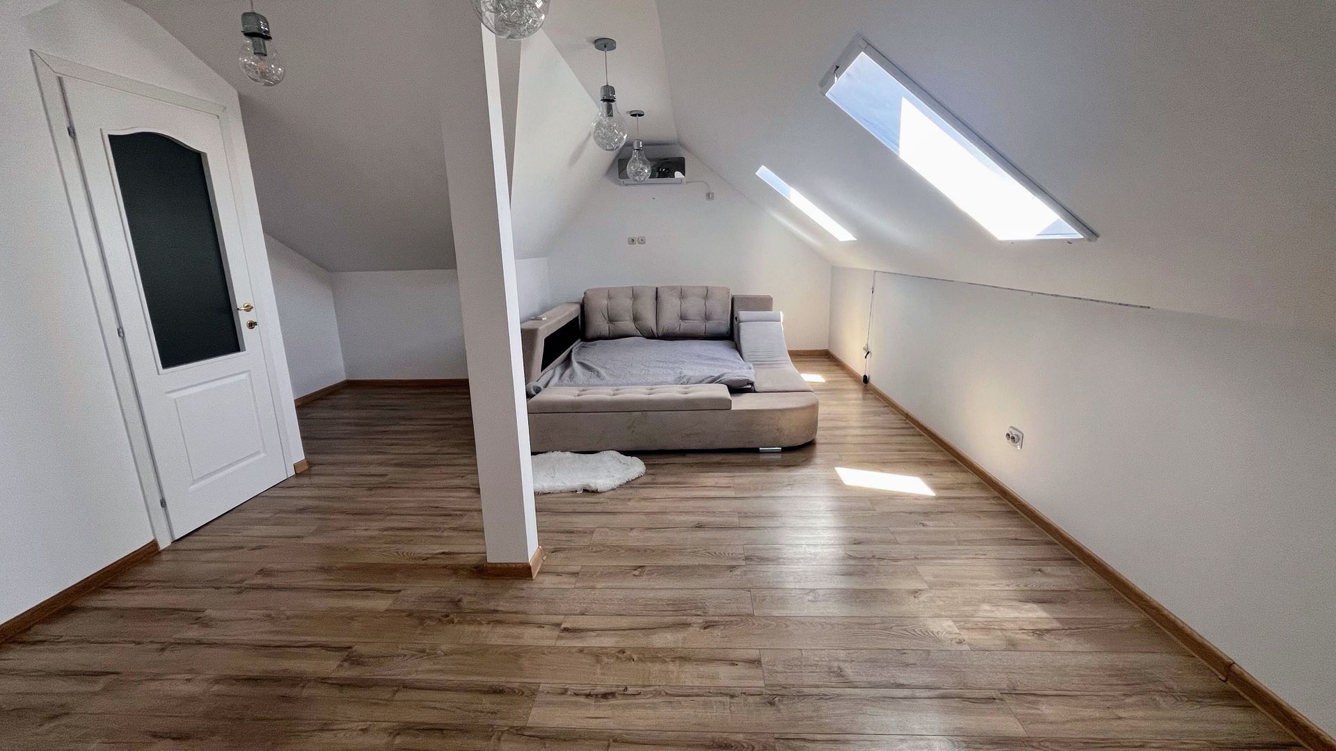 Vilă premium | TUNARI | complet mobilată Mobexpert | curte 200 mp - Poză 6