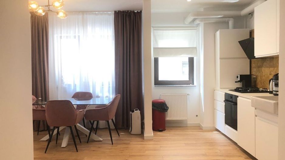 Moghioros Park Residence // Ultramodern // Mobilat/Utilat - Poză 2