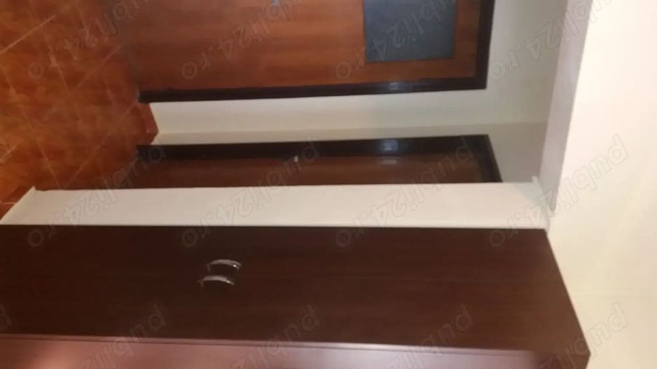 Inchiriez apartament 2 camere, Bvd. Camil Ressu, nr. 34, langa piata Ramnicu Sarat - Poză 4