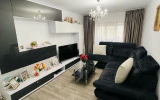 Apartament 3 camere lipovei parter cu balcon - Poză 1