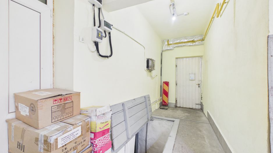 Casa cu 8 camere de vanzare | rezidential si comercial | Nerva Traian - Poză 14