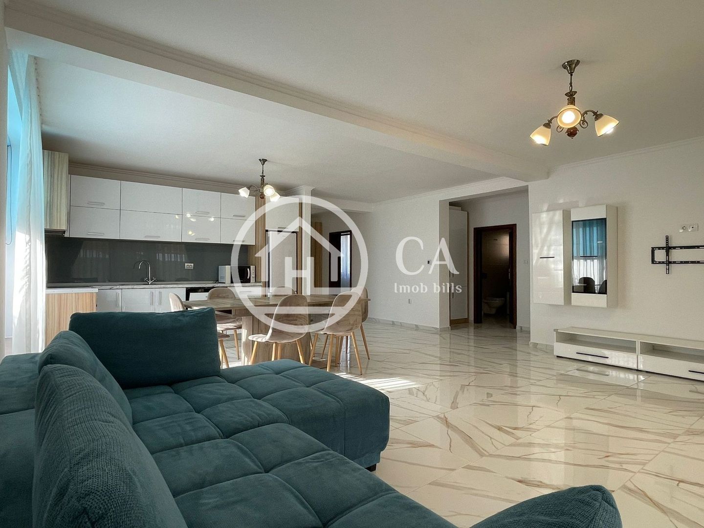 Casă de vanzare  cu 4 camere în Santandrei, Oradea. - Poză 2