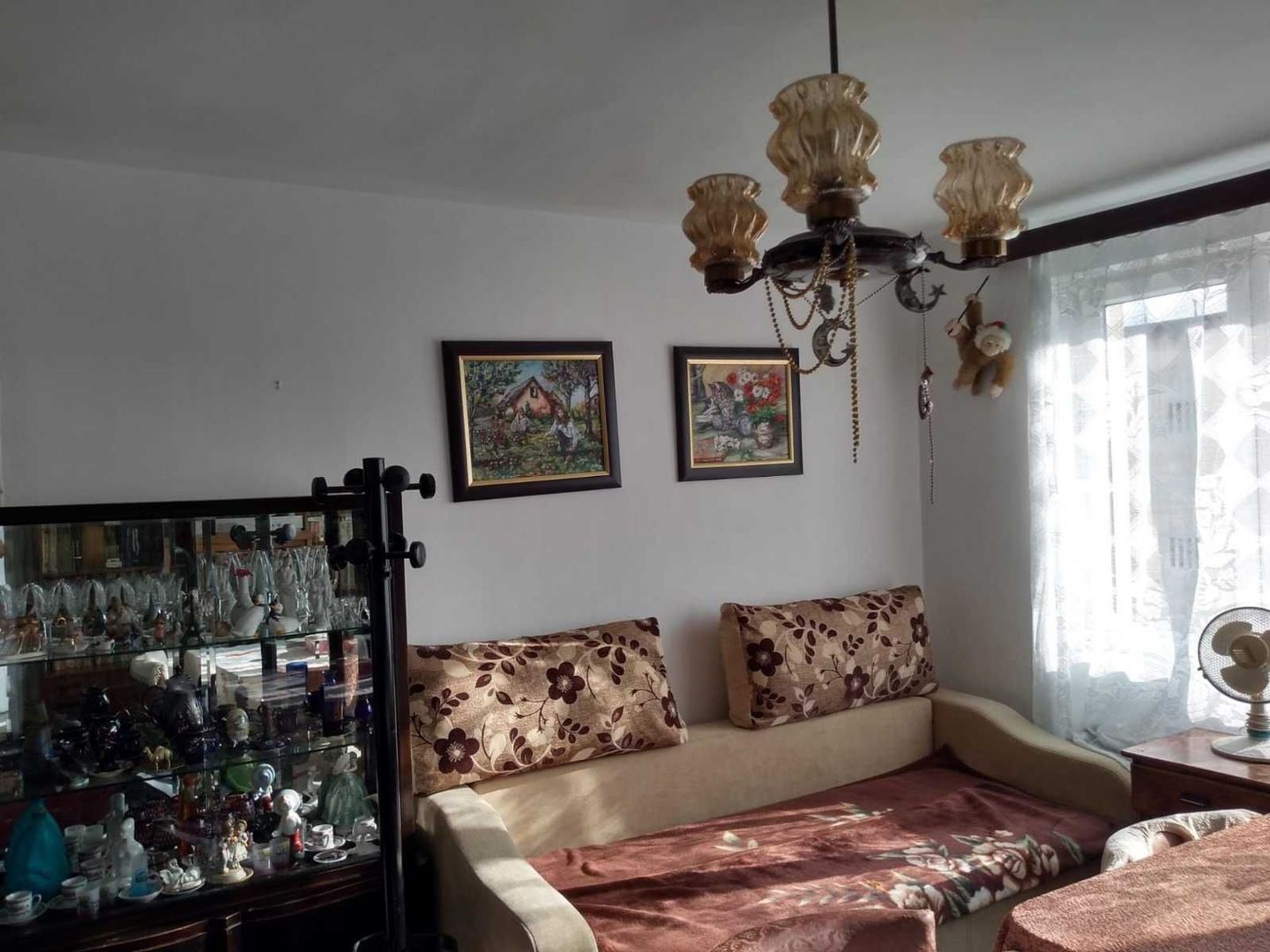 Vand apartament 3 camere central - Poză 2