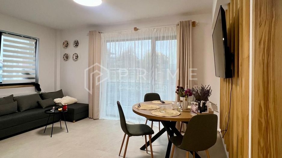 Apartament modern cu 3 camere, bloc nou cu lift și parcare privată - Poză 2