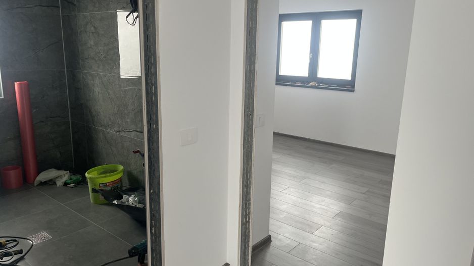 Sacalaz individuala P+E,Terasa,balcon,2 bai,5 camere,2 F.s - Poză 19