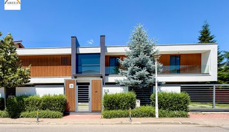 Vilă contemporană cu piscină | 1.000 mp teren | Erou Iancu Nicolae