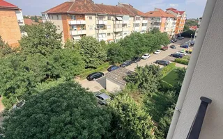 2 camere| loc de parcare cu bariera| apartament frumos| balcon deschis| - Poză 12