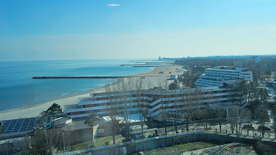 Sea View Olimp, Apartament 3 camere mobilat, vedere la mare - Poză 13