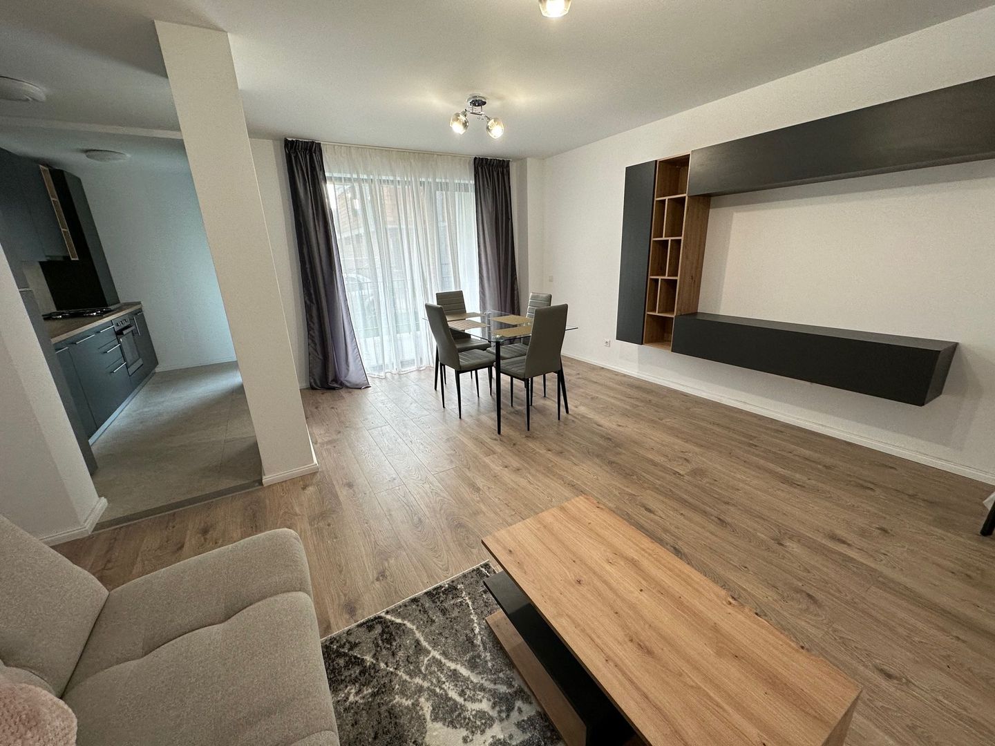 Apartament 3 camere in zona Braytim - Poză 1