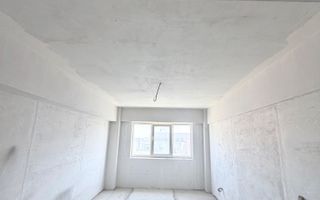 APARTAMENT SPATIOS CU VEDERE PE 2 PARTI - Poză 4