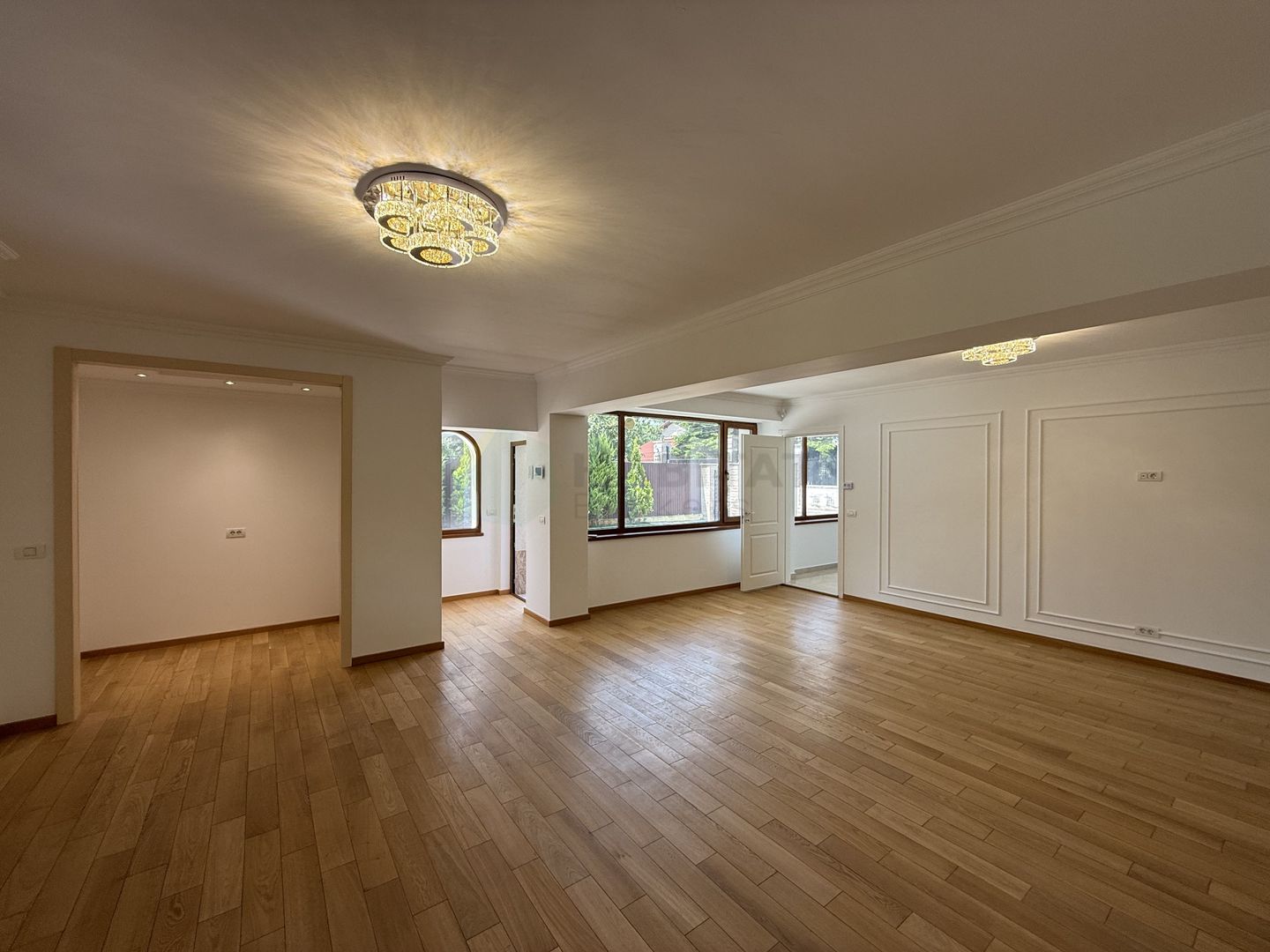 Vila premium 5 camere Pipera | Teren 1.000 mp - Poză 2